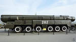 Das sowjetische mobile ballistische Mittelstreckenraketensystem 15Sch53 RSD-10 Pioner (SS-20 Saber) mit einem MAZ-547W-LKW als Plattform.