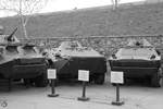 Die Schützenpanzerwagen BTR-60PB, BTR-70 und der Spähpanzer BRDM-2 im Nationalen Museum der Geschichte der Ukraine im 2. Weltkrieg. (Kiev, April 2016)