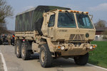 M1083A1P2 5to Cargo Truck FMTV (Family of Medium Tactical Vehicles) dieses Fahrzeug gehört das 39th Transportation Battalion von der 21st Theater Sustainment Command der U.S.ARMY.