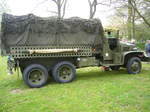 Profilansicht eines GMC 2.5to 6x6 Cargo Truck.