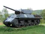 Jagdpanzer M10 steht bei Veckring (F) als Denkmal (27.08.2005)