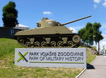 der Sherman-Tank steht am Eingang zum Park der Militärgeschichte in Pivka, Juni 2016