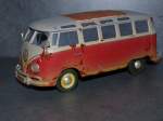 VW Bus T1 Modell  Samba  1/24 von Maisto aus der Serie Old Friends