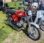 =Simson S 51, gesehen auf dem Ausstellungsgel�nde der Oldtimerveranstaltung in Frankenberg/Eder im Mai 2026.
