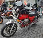 =Moto Guzzi steht abfahrbereit zur geführten Tour am Konrad- Zuse-Hotel in Hünfeld, 07-2022