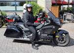 =unbekanntes Motorrad steht abfahrbereit zur geführten Tour vom Konrad-Zuse-Hotel in Hünfeld, 07-2023