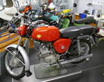 Simson S100, Kleinkraftrad mit 2-Zyl.2-Takt, 100ccm, 11,5PS, 5-Gang, Vmax.100Km/h, Baujahr 1970, Funktionsmuster, keine Serienfertigung, Fahrzeugmuseum Suhl, April 2025