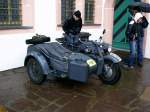 Zndapp Wehrmachtsgespann am 3.10.06 auf Schloss Augustusburg.