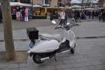 sehr schöner und gepflegter Motorroller Tauris Cubana 50 auf dem Markt in Enschede (Enschede/Niederlande, 26.03.2011)