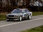 BMW 3 E30.