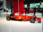 Ein Ferrari Formel 1 Wagen auf der IAA in Frankfurt am 26.09.09