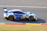 Mitzieher LMGTE, Aston Martin V8 Vantage, von ASTON MARTIN RACING bei der European Le Mans Series am 25.9.2016 in Spa Francorchamps