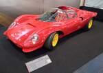 Ferrari Dino 206S Spyder aus dem Jahr 1966. Von den insgesamt nur 18 gebauten Exemplaren des Dino 206 S wurden 13 Fahrzeuge als Spyder nach Entw�rfen des Rennfahrers und Designers Piero Drogo (*1926 +1973) gefertigt. Die Fertigung �bernahm die Carrozzeria Sports Cars in Modena. Der rein f�r den Rennsport konzipierte Wagen zeichnete sich durch extreme Leichtbauweise und ein hochentwickeltes Triebwerk aus. Der V6-Motor hat einen Hubraum von 1987 cm� und leistet 220 PS, die das Auto mit einem Gewicht von nur 580 Kilogramm auf eine Geschwindigkeit von bis zu 270 km/h beschleunigen k�nnen. Techno Classica Salon in Dortmund am 25.09.2026.