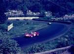 Nürburgring 1000 km-Rennen 1966: Dino-Ferrari 206S mit Startnummer 11 im Karussell, am Steuer Lorenzo Bandini