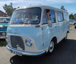 =Ford Transit rollt auf das Gel�nde der Oldtimerveranstaltung der OLDTIMERFREUNDE OHMTAL in Dannenrod, 09-2025