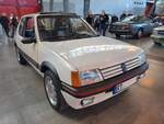 Peugeot 205 GTI von 1988 am 02.03.2025 auf der Retro Classics 2025