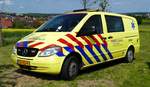 =MB Vito vom Ambulance RAV Zuid Limburg, abgestellt auf dem Parkplatz der RettMobil 2017 in Fulda - Mai 2017
