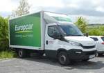 =Iveco Daily von Europcar, steht auf dem Besucherparkplatz der Rettmobil 2019 in Fulda, 05-2019