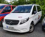 =MB Vito von W&P-Brandschutzservice gesehen auf dem Parkplatzgelände der RettMobil 2022 in Fulda, 05-2022