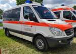 =MB Sprinter des DRK KV BREMERFÖRDE, gesehen auf dem Parkplatzgelände der RettMobil 2022 in Fulda, 05-2022