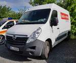 =Opel Movano des Carsharers  book-n-drive , abgestellt auf dem Parkplatz der RettMobil, 05-2022