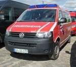 =VW T5 der Feuerwehr RADOLFSHAUSEN, steht auf dem Parkplatz der RettMobil im Mai 2022
