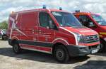 =VW Crafter der Feuerwehr BAD SCHWALBACH, abgestellt auf dem Parkplatz der RettMobil 2022 in Fulda