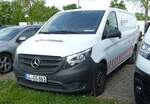 =MB Vito des Ausstellers CORPULS, gesehen auf dem Parkplatz der RettMobil im Mai 2022