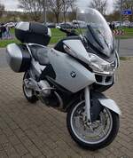 =BMW R 1200 RT, steht auf dem Besucherparkplatz der Technorama 2023 in Kassel