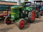 Deutz steht auf dem Ausstellungsgel�nde der Traktorfreunde Wiershausen am Klostergut Hilwartshausen, 05-2023
