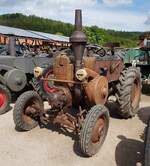 =Lanz mit Scheinwerferabdeckungen wie im II.