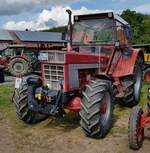 =IHC, präsentiert bei der Oldtimerausstellung der Traktorfreunde Wiershausen am Klostergut Hilwartshausen, 05-2023