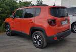 =Jeep Renegade von AUTONOMY aus Italien steht auf dem Parkgelände der Rettmobil 2024 in Fulda