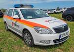 =Skoda Oktavia II als Einsatzleitungsfahrzeug der MALTESER steht auf dem Parkgelände der Rettmobil 2024 in Fulda