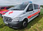 =MB Vito des DRK OV WINTERLINGEN steht auf dem Parkgelände der Rettmobil 2024 in Fulda.