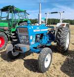 =Ford 4000, gesehen bei der Oldtimerveranstaltung der OLDTIMERFREUNDE OHMTAL in Dannenrod, 09-2025