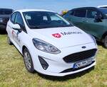 =Ford Fiesta der Malteser steht auf auf dem Parkplatz der 2025er Rettmobil in Fulda