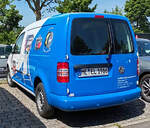 =VW Caddy der Firma ELSPRO-Elektrotechnik, abgestellt auf dem Parkplatz der 2025er Rettmobil in Fulda