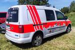 =VW Caddy vom DRK KV Peine, abgestellt auf dem Parkplatz der RettMobil im Mai 2025