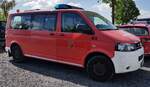 =VW T5 als MTW der Feuerwehr ESSEN, gesehen auf dem Parkplatz der 2025er Rettmobil in Fulda