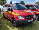 =MB Vito als Kommandowagen der Feuerwehr GELNHAUSEN, abgestellt auf dem Parkplatz der 2025er Rettmobil in Fulda