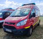 =Ford Transit als MTW der Feuerwehr BIEDENKOPF, steht auf dem Parkplatz der 2025er Rettmobil in Fulda