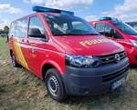 =VW T 5 als Dienstfahrzeug der Feuerwehrtechnischen Zentrale des Landkreises WITTMUND, abgestellt auf dem Parkplatz der 2025er Rettmobil in Fulda
