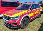 =VW Tiguan als Kommandowagen der Feuerwehr REICHELSHEIM, steht auf dem Parkplatz der 2025er Rettmobil in Fulda