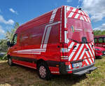 =MB Sprinter vom DEUTSCHEN FEUERWEHRVERBAND, gesehen auf dem Parkplatz der 2025er Rettmobil in Fulda