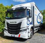 =Iveco der Firma STEM aus Italien, ein Fachbetrieb für Patiententransporte, steht auf dem Parkplatz der 2025er Rettmobil in Fulda