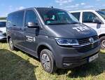 =VW T 6 vom THW gesehen auf dem Parkplatz der 2025er Rettmobil in Fulda