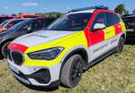 =BMW X1 als Einsatzleitungsfahrzeug der MALTESER, steht auf dem Parkplatz der 2025er Rettmobil in Fulda