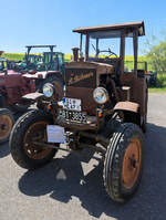 =Rudolf B�hmer-Traktor, Bj. 1947, 2900 ccm, 30 PS, eine absolute Rarit�t, pr�sentiert bei der Oldtimerschau in Wasenberg, 05-2025