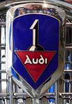 =Logo des Audi P5, gesehen im August Horch Museum Zwickau, Juli 2016.